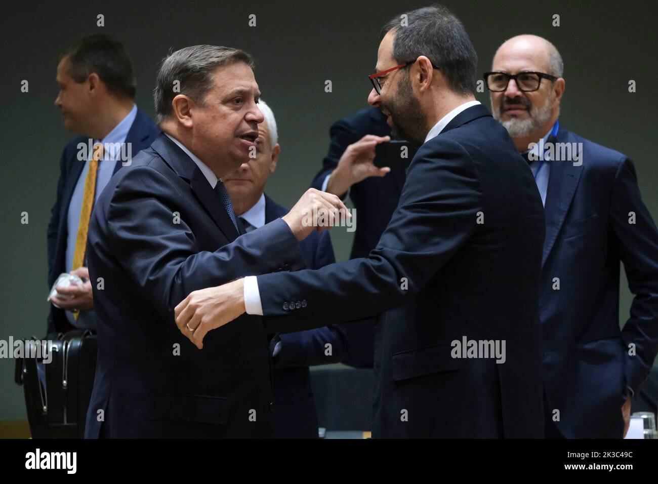 Bruxelles, Belgique. 26th septembre 2022. Stefano PATUANELLI, ministre italien de l'agriculture, de l'alimentation et de la politique forestière, se présente à un Conseil européen de l'agriculture et de la pêche à Bruxelles, en Belgique, sur 26 septembre 2022. Crédit: ALEXANDROS MICHAILIDIS/Alamy Live News Banque D'Images