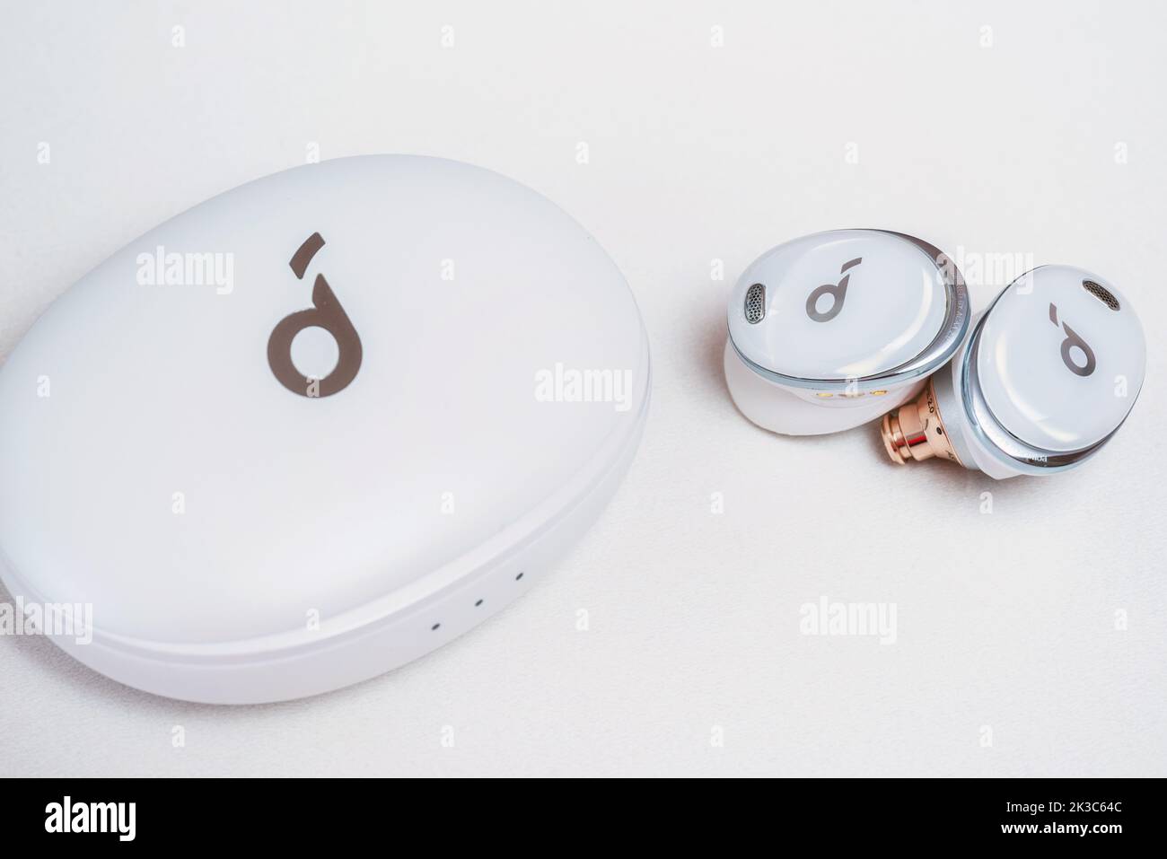 Kiev, Ukraine - White Anker Soundcore Liberty pro 3 Banque D'Images