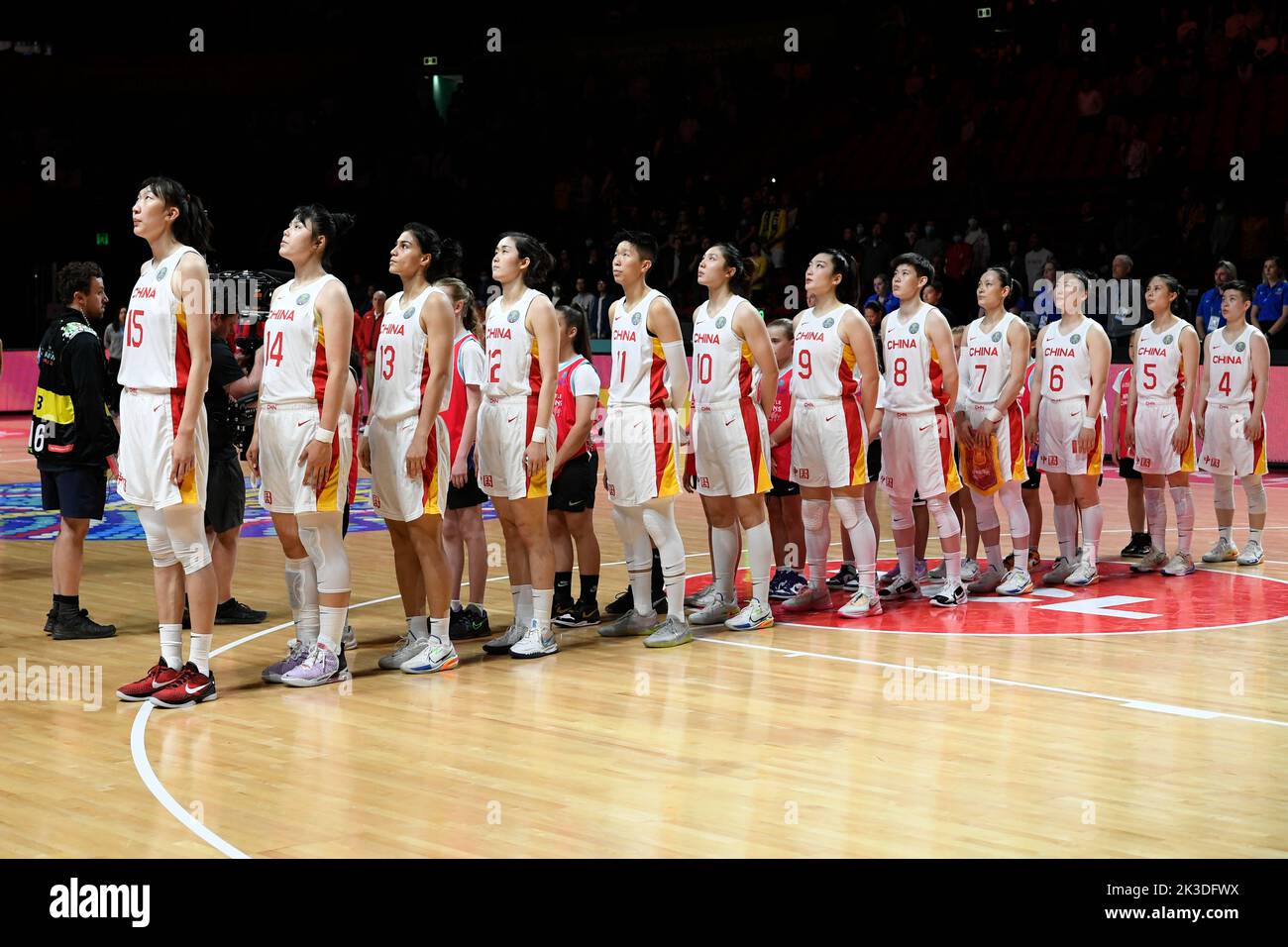 26th septembre 2022 ; Sydney, Homebush, Nouvelle-Galles du Sud, Australie, Coupe du monde de basket-ball féminin, Chine contre Porto Rico ; Chine pendant leur hymne national Banque D'Images