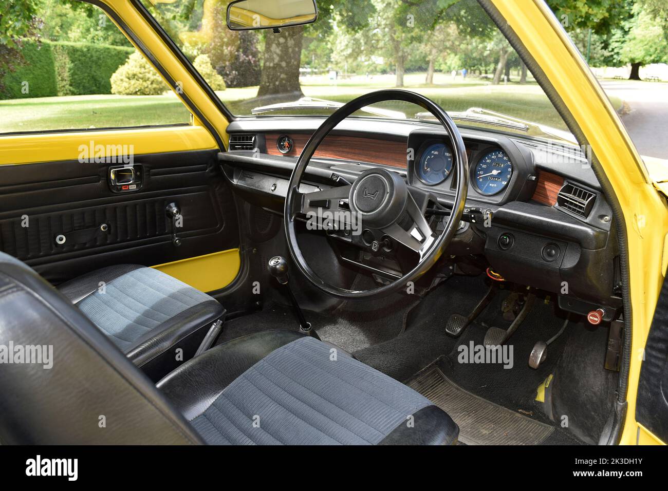 Intérieur de la Honda Civic Deluxe 1972 Banque D'Images