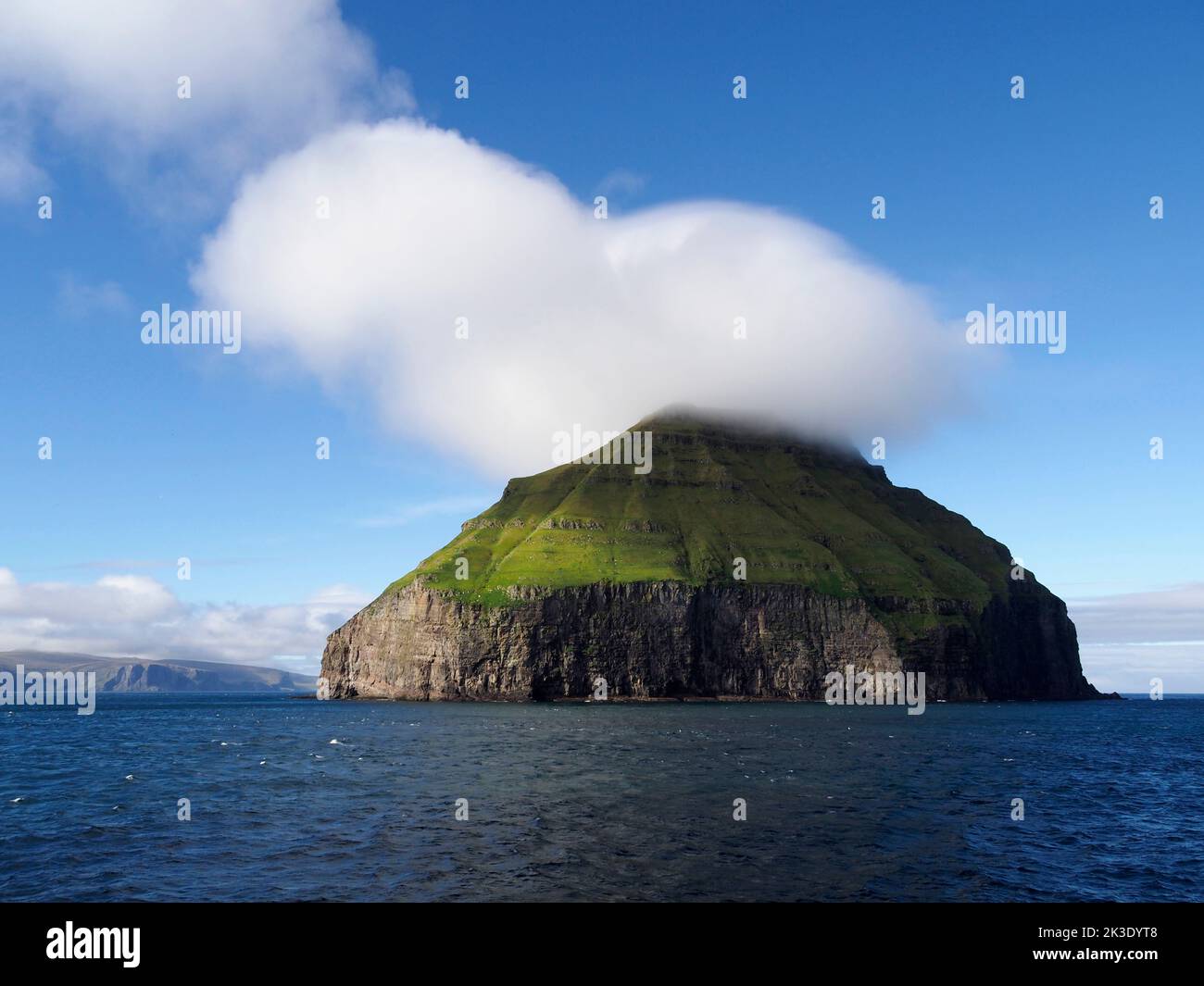 Litla Dimun depuis le ferry de Suðuroy, Faroes Banque D'Images