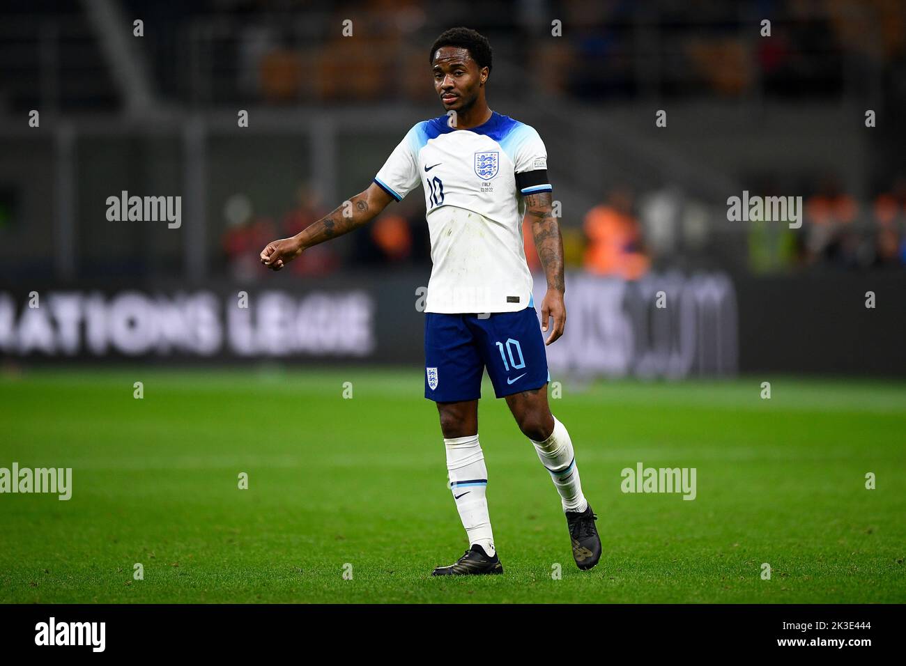 Milan, Italie. 23 septembre 2022. Raheem Sterling of England gestes pendant le match de football de l'UEFA Nations League entre l'Italie et l'Angleterre. L'Italie a gagné 1-0 sur Enlgand. Credit: Nicolò Campo/Alay Live News Banque D'Images