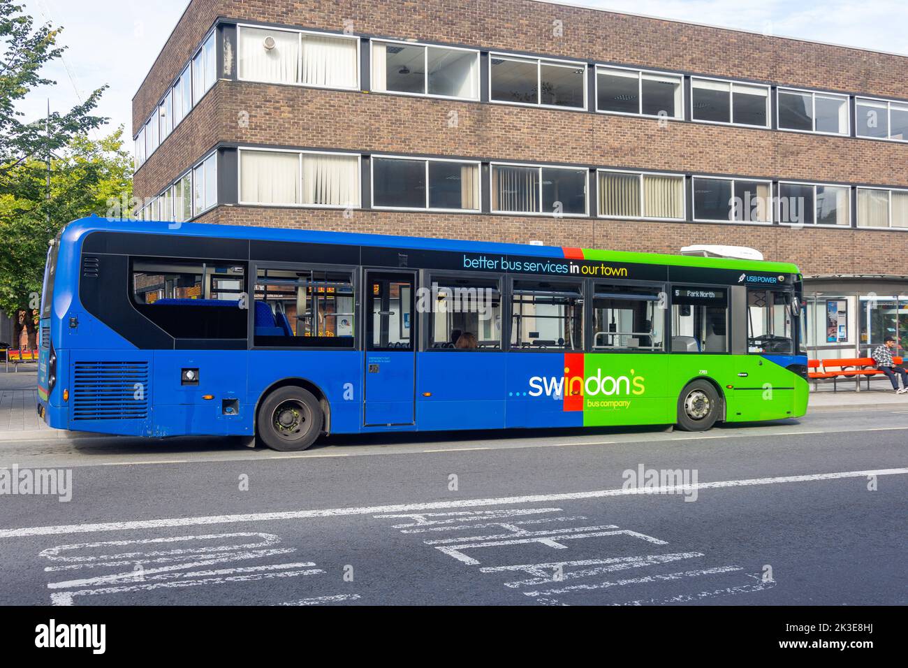 Swindon's bus Company, Regent Circus, Swindon, Wiltshire, Angleterre, Royaume-Uni Banque D'Images