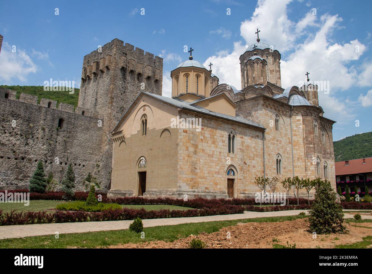 Monastère orthodoxe serbe Manasija près de Despotovac, Serbie, fondé par le despot Stefan Lazarevic entre 1406 et 1418. Église de la Sainte trinité Banque D'Images