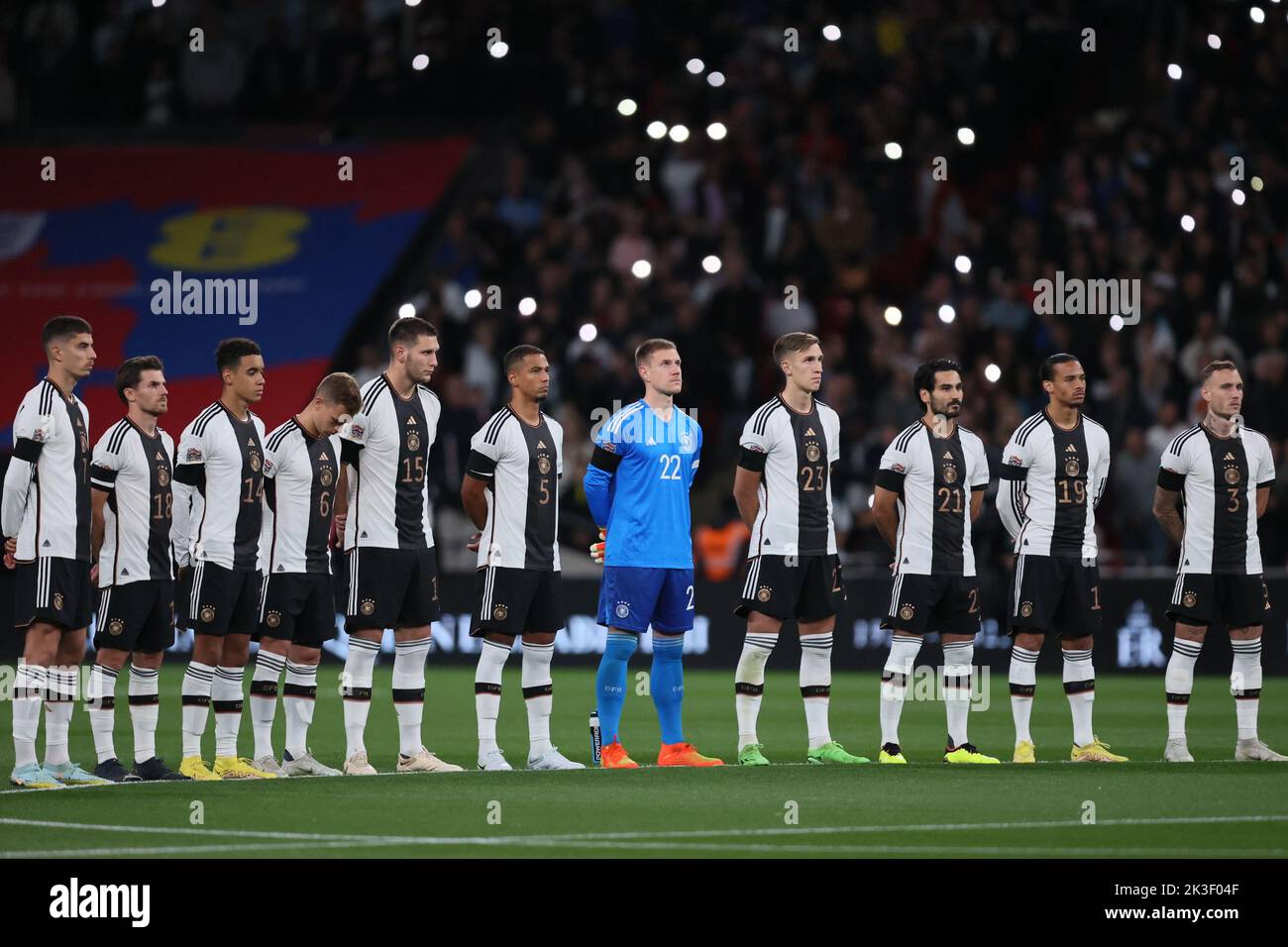 Une minute de silence pour la reine Elizabeth II lors du match de l'UEFA Nations League entre l'Angleterre et l'Allemagne au stade Wembley, Londres, le lundi 26th septembre 2022. (Credit: Pat Scaasi | MI News) Credit: MI News & Sport /Alay Live News Banque D'Images