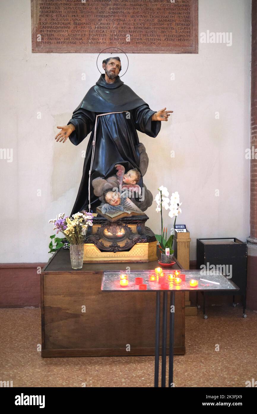 Décoration intérieure dans la Basilique di San Francesco Bologne Italie Banque D'Images