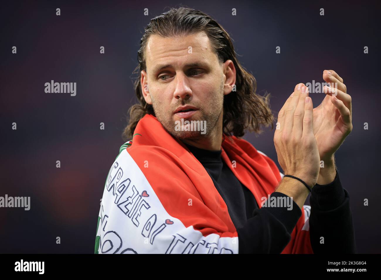 Budapest, Hongrie, 26 septembre 2022. Adam Szalai, l'avant-projet hongrois, réagit après son dernier match international après le match de football 3 de la Ligue des Nations de l'UEFA entre la Hongrie et l'Italie à Budapest sur 26 septembre 2022. Banque D'Images