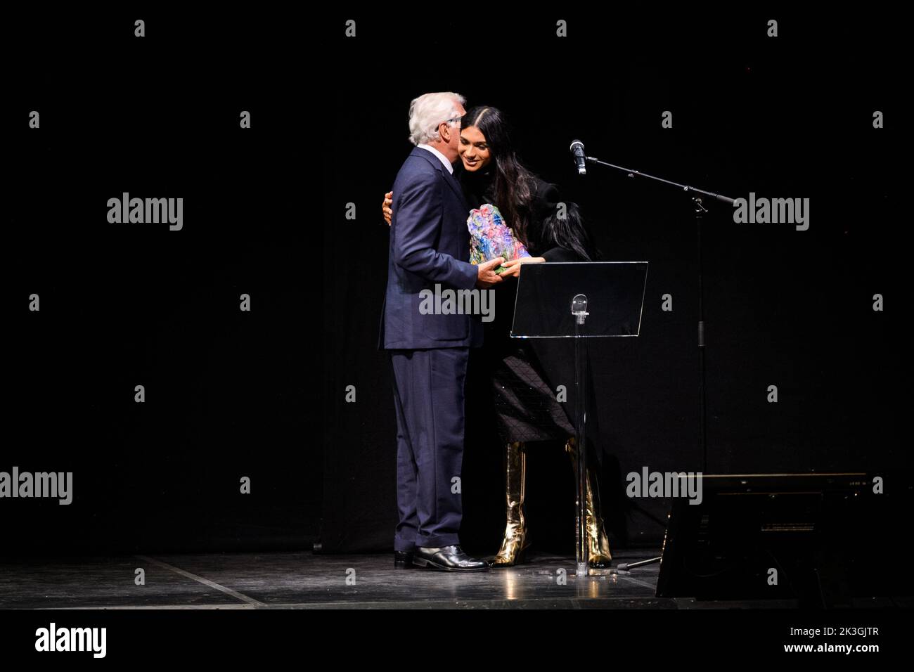 Patrizio Bertelli , Kiara Nirghin Milan Fashion week - femmes S/S 2023 5th Edition Prix CNMI de la mode durable remise de prix la Scala Theatre Milan, Italie 25th septembre 2022 ©SGPItalia ID 128138_007 non exclusif Banque D'Images