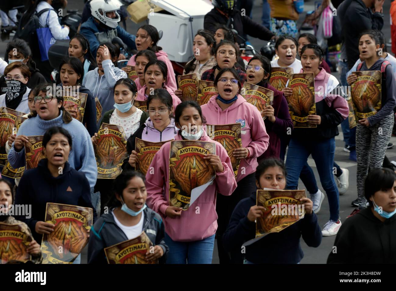 Non exclusif: 26 septembre 2022, Mexico, Mexique: Les étudiants d'Ayotzinapa prennent part à la manifestation pour démader la justice pour le crime en tant que pa Banque D'Images