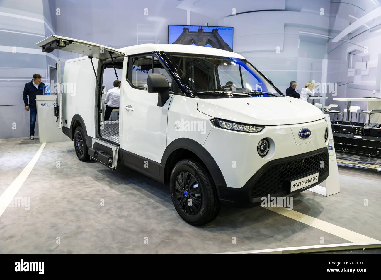 Cenntro Logmávec 260 (LS260) Présentation d'une fourgonnette électrique au salon de l'automobile IAA de Hanovre. Allemagne - 20 septembre 2022 Banque D'Images