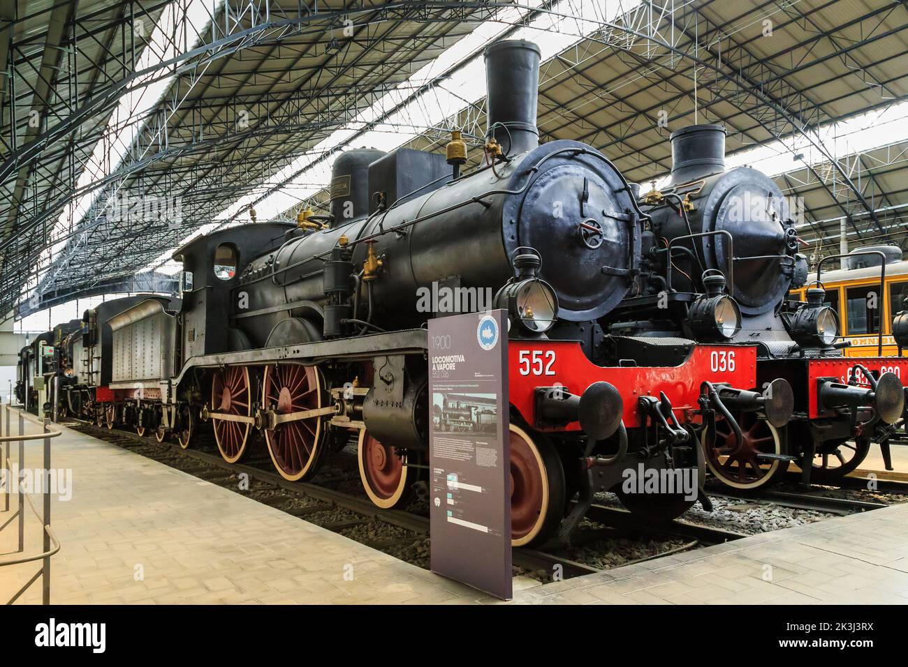 MILAN, ITALIE - 19 MAI 2018 : il s'agit d'une collection de locomotives du début du XXe siècle dans le Musée de la Science et de la technologie. Banque D'Images