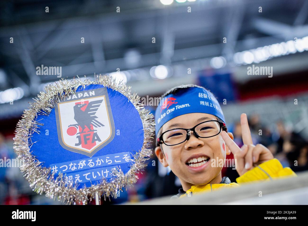 Düsseldorf, Allemagne. 27th septembre 2022. Football: International, Equateur - Japon, Merkur Spiel-Arena: Un jeune fan japonais avant le match. Credit: Rolf Vennenbernd/dpa/Alay Live News Banque D'Images