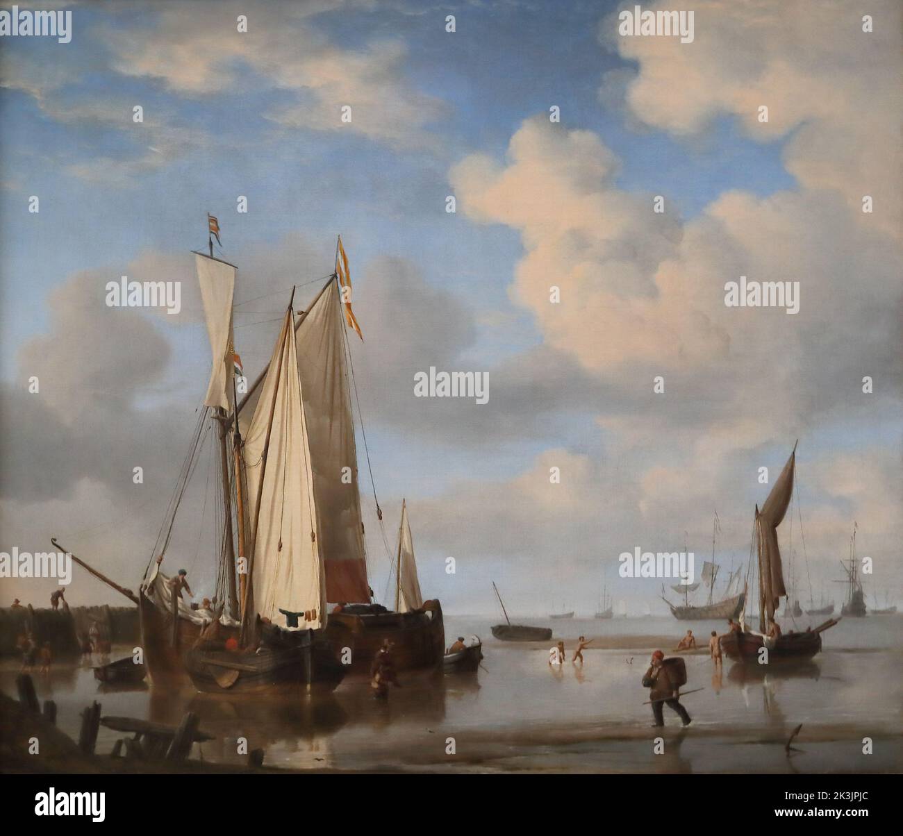 Les bateaux néerlandais ferment Inshore à Low Tide, et Men Wing par le peintre hollandais Willem van de Velde à la National Gallery, Londres, Royaume-Uni Banque D'Images