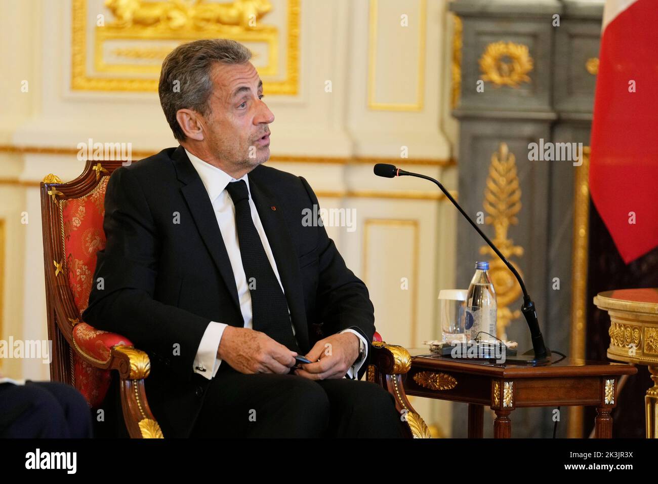 Tokyo, Japon. 27th septembre 2022. L'ancien président français Nicolas Sarkozy s'entretient avec le Premier ministre japonais Fumio Kishida à la maison d'hôtes du Palais d'Akasaka à Tokyo, le mardi 27 septembre 2022. (Image de crédit: © POOL via ZUMA Press Wire) Banque D'Images