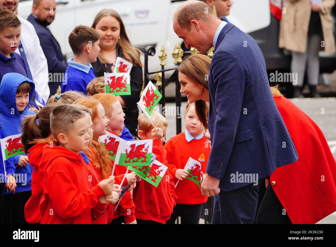 Le prince et la princesse de Galles arrivent pour une visite à l'église St Thomas, à Swansea, au pays de Galles. Date de la photo: Mardi 27 septembre 2022. Banque D'Images