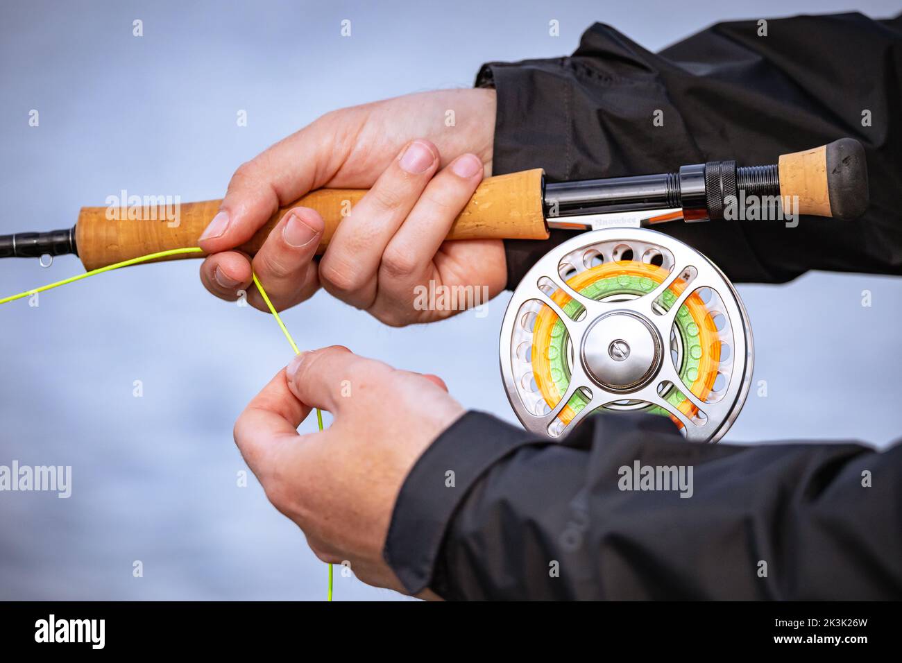 Pêche à la truite sur Thornton Reservoir, Leicester, Angleterre Banque D'Images