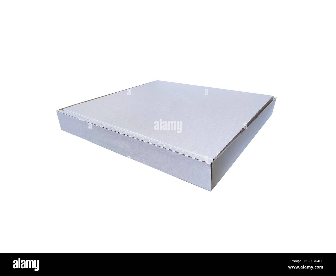 Boîte en carton blanc vierge fermée pour pizza isolée sur fond blanc. Banque D'Images