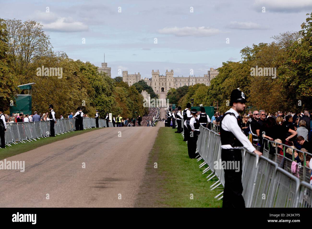 Funérailles de la Reine Elizabeth II 19 septembre 2022, long Walk Windsor Berkshire Angleterre Royaume-Uni. . Procession militaire. Protocole royal, monarchie, famille royale, monarque régnant. Le règne de la reine Elizabeth II accède au trône en 1952, British Heritage Banque D'Images