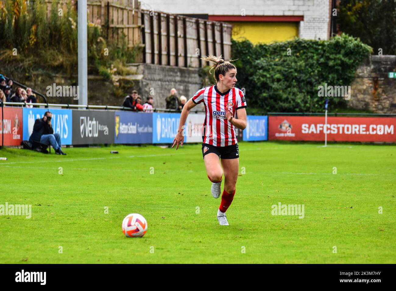 Emily Scarr, femme de Sunderland, se défait contre Charlton Athletic Women. Banque D'Images