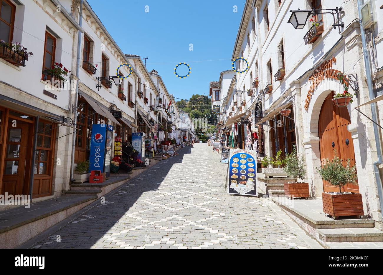 Le pittoresque bazar traditionnel de Gjirokaster, Albanie Banque D'Images