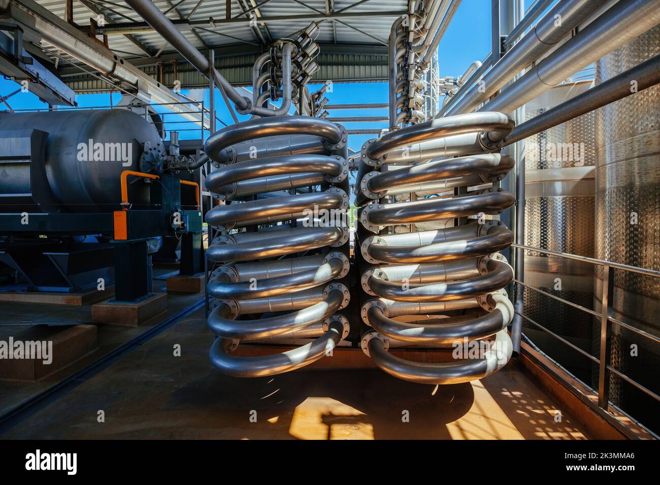 Spiral heat exchanger Banque de photographies et d’images à haute ...