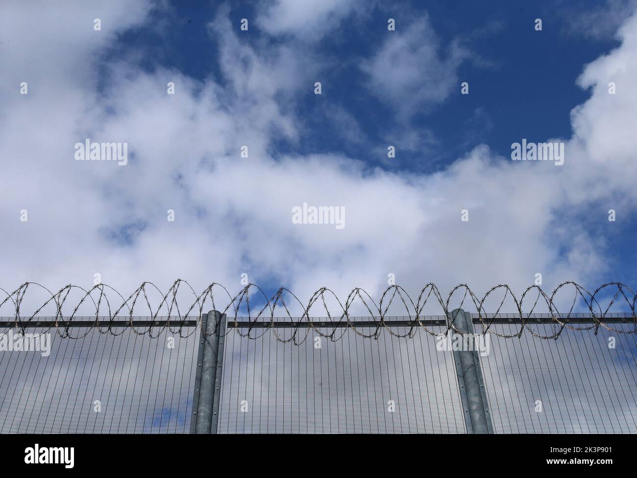 Photo du dossier datée du 05/04/16 d'une vue générale de la clôture de la prison de Cork désaffectée, comme les députés ont demandé au gouvernement de réviser les peines dépassées pour les criminels dangereux après avoir qualifié le régime de « irrémédiablement défectueux ». Banque D'Images