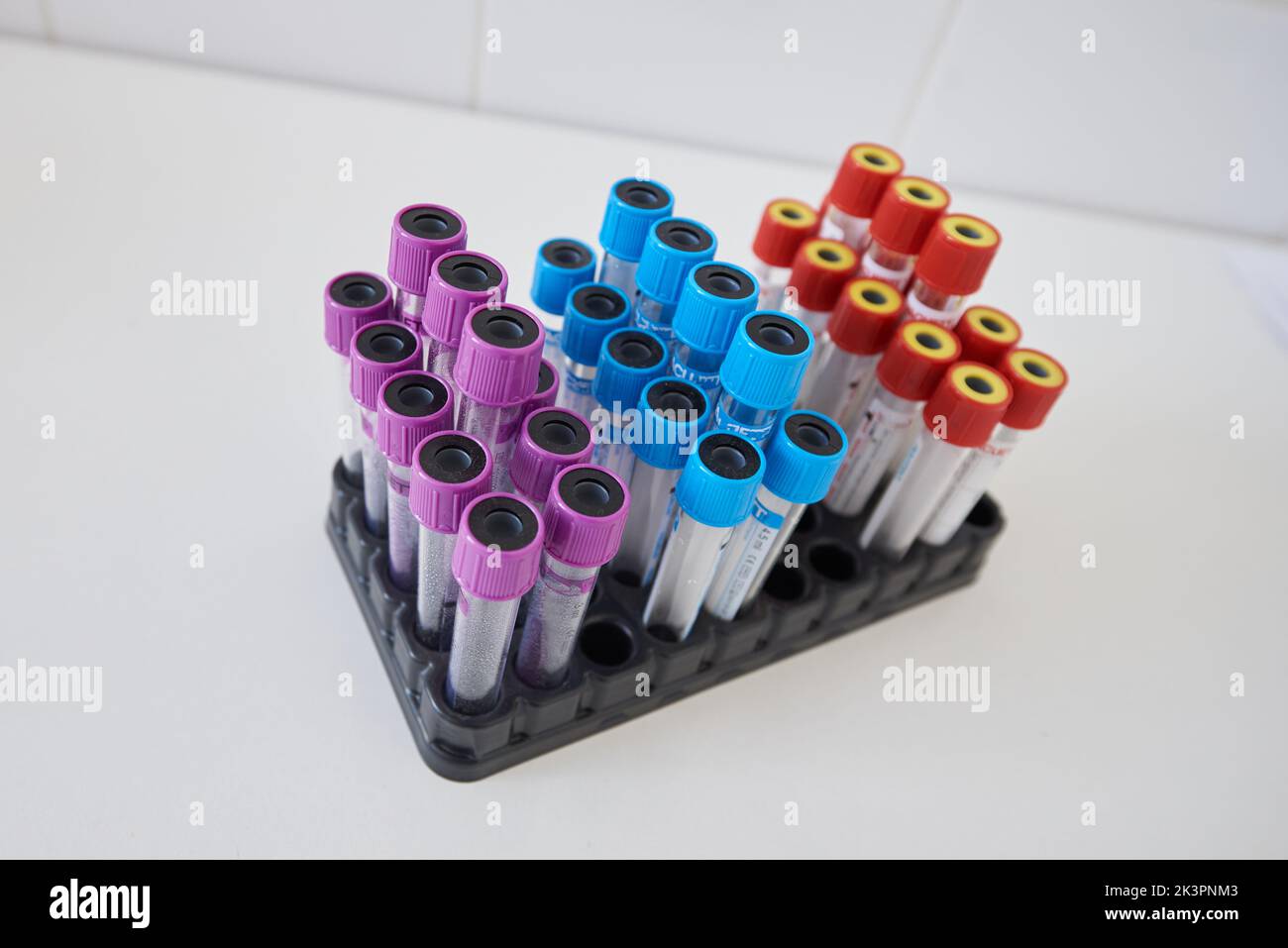 Tubes tests Banque de photographies et d’images à haute résolution - Alamy