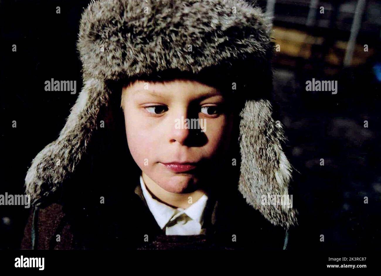 Kolya Spiridonov film: The Italian; Italianetz (2005) personnages: Vanya Solntsev Directeur: Andrei Kravchuk 14 février 2005 **AVERTISSEMENT** cette photographie est destinée à un usage éditorial exclusif et est protégée par les droits d'auteur de SONY et/ou du photographe attribué par la société film ou production et ne peut être reproduite que par des publications dans le cadre de la promotion du film ci-dessus. Un crédit obligatoire pour SONY est requis. Le photographe doit également être crédité lorsqu'il est connu. Aucune utilisation commerciale ne peut être accordée sans l'autorisation écrite de la Société du film. Banque D'Images