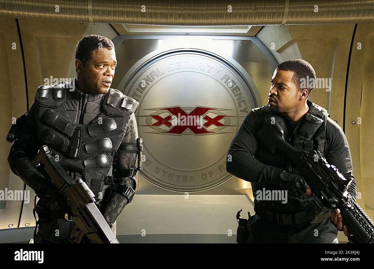 Film Xxx The Next Level Samuel L. Jackson & Ice Cube film: Xxx: État de l'Union; xxx 2: The Next  Level (2005) personnages: Agent Augustus Gibbons & Darius Stone / XXX  Directeur: Lee Tamahori 27 avril 2005 **