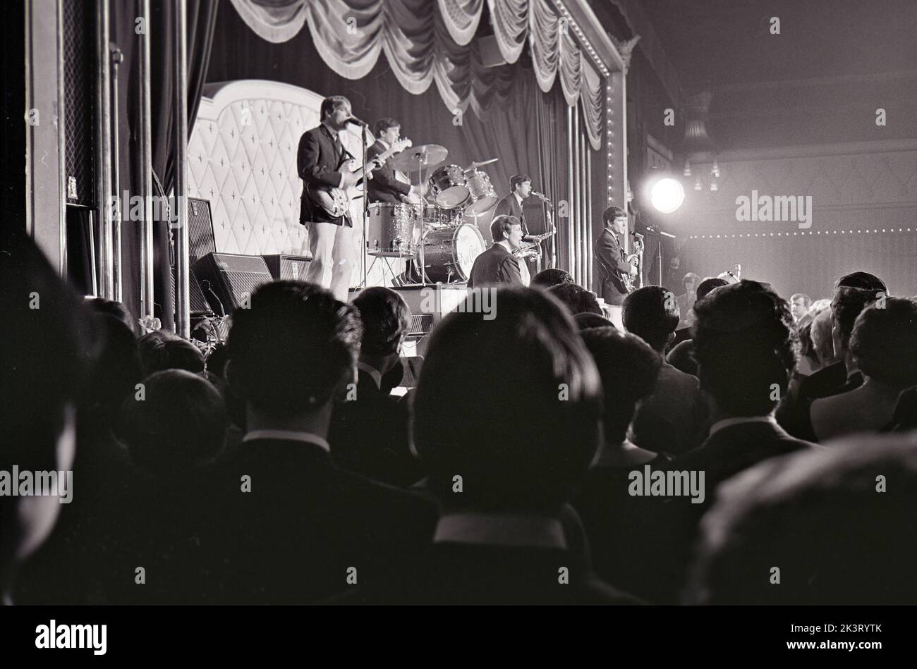 DAVE CLARK FIVE se présente au Tottenham Royal, Londres, en janvier 1964. Photo : Tony Gale Banque D'Images