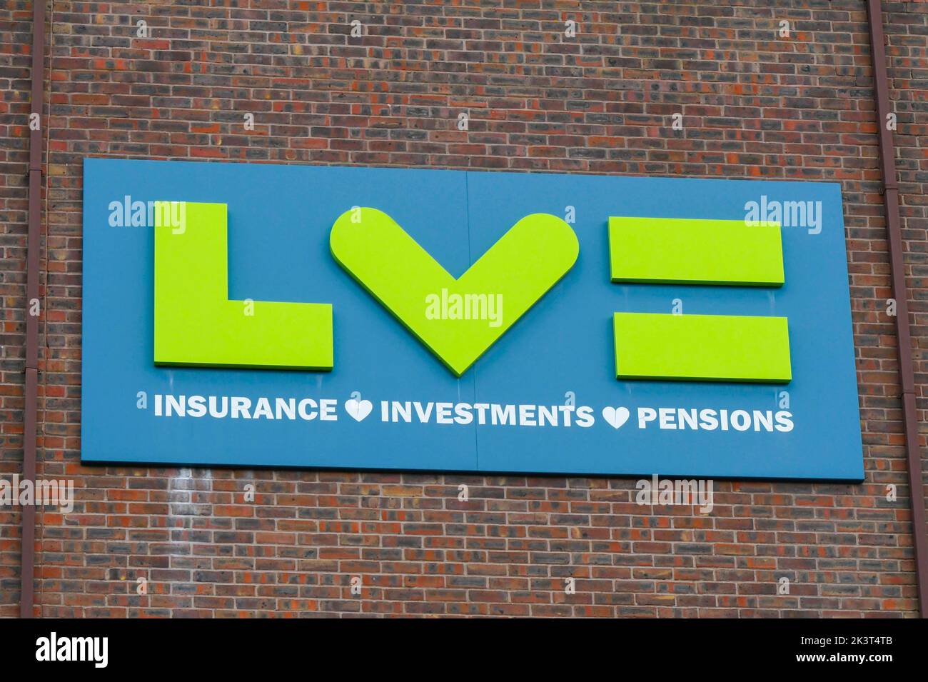 Bournemouth, Dorset, Royaume-Uni. 28th septembre 2022. Vue générale du bureau LV= et du logo de Bournemouth à Dorset. Crédit photo : Graham Hunt/Alamy Live News Banque D'Images
