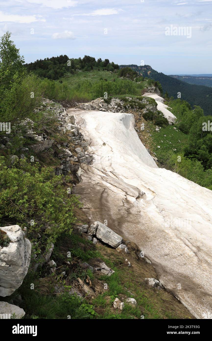 Paysage de glacier sur la roche du plateau Lago-Naki, Adygea Banque D'Images