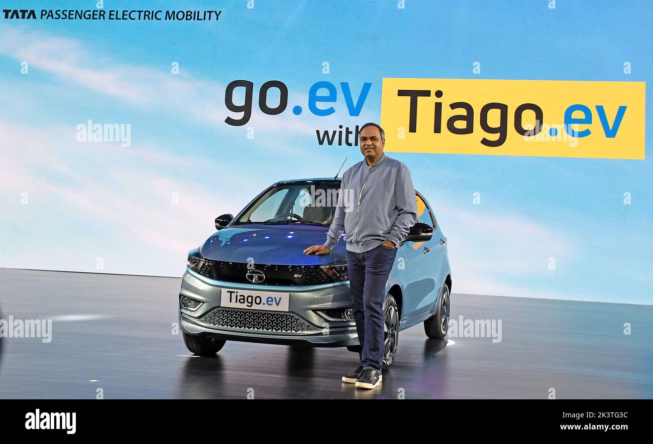 Mumbai, Inde. 28th septembre 2022. Shailesh Chandra, directeur général, Tata Motors Passenger Vehicles et Tata Passenger Electric Mobility vus lors du lancement de la voiture électrique Tata Tiago. La société a offert un prix de lancement de RS.8,49 lakh aux 10 000 premiers clients après son inauguration officielle et son lancement à Mumbai. (Photo par Ashish Vaishnav/SOPA Images/Sipa USA) crédit: SIPA USA/Alay Live News Banque D'Images