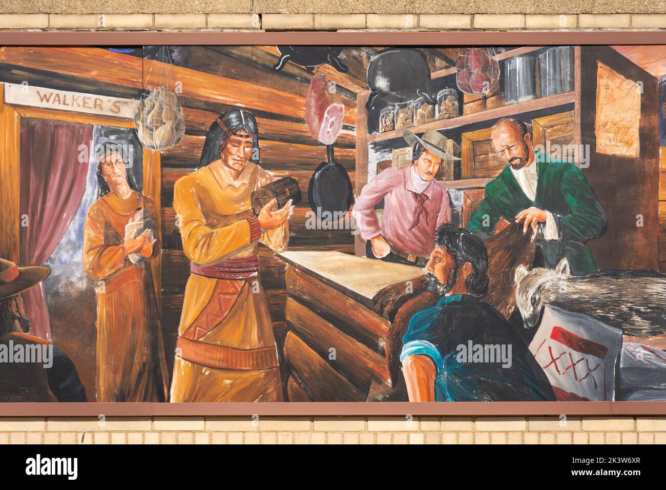 Ottawa, Illinois - États-Unis - 26 septembre 2022 : la fresque de l'histoire des communications de l'artiste Tim Trumbo au centre-ville d'Ottawa, Illinois. Banque D'Images