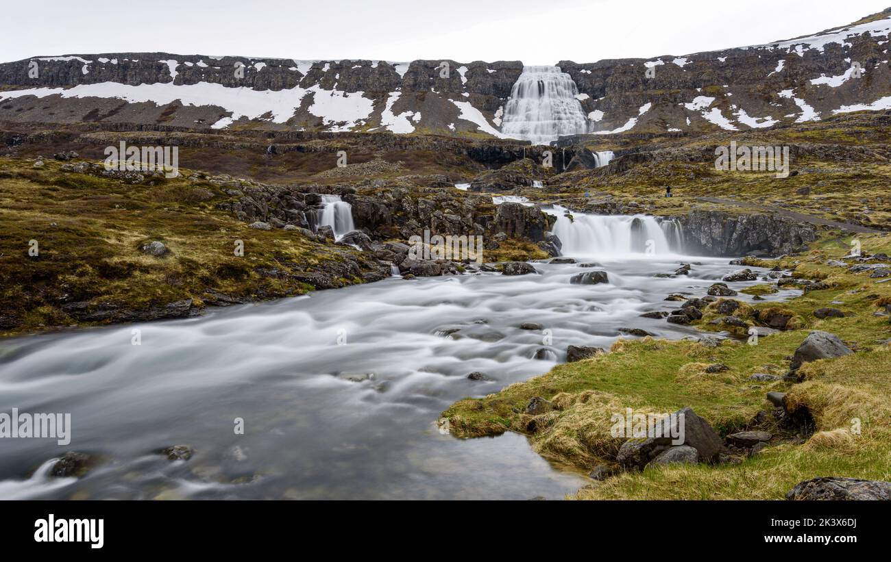 Dynjandi aka Fjallfoss est une cascade située à Arnarfjörður dans la région de Westfjords en Islande Banque D'Images