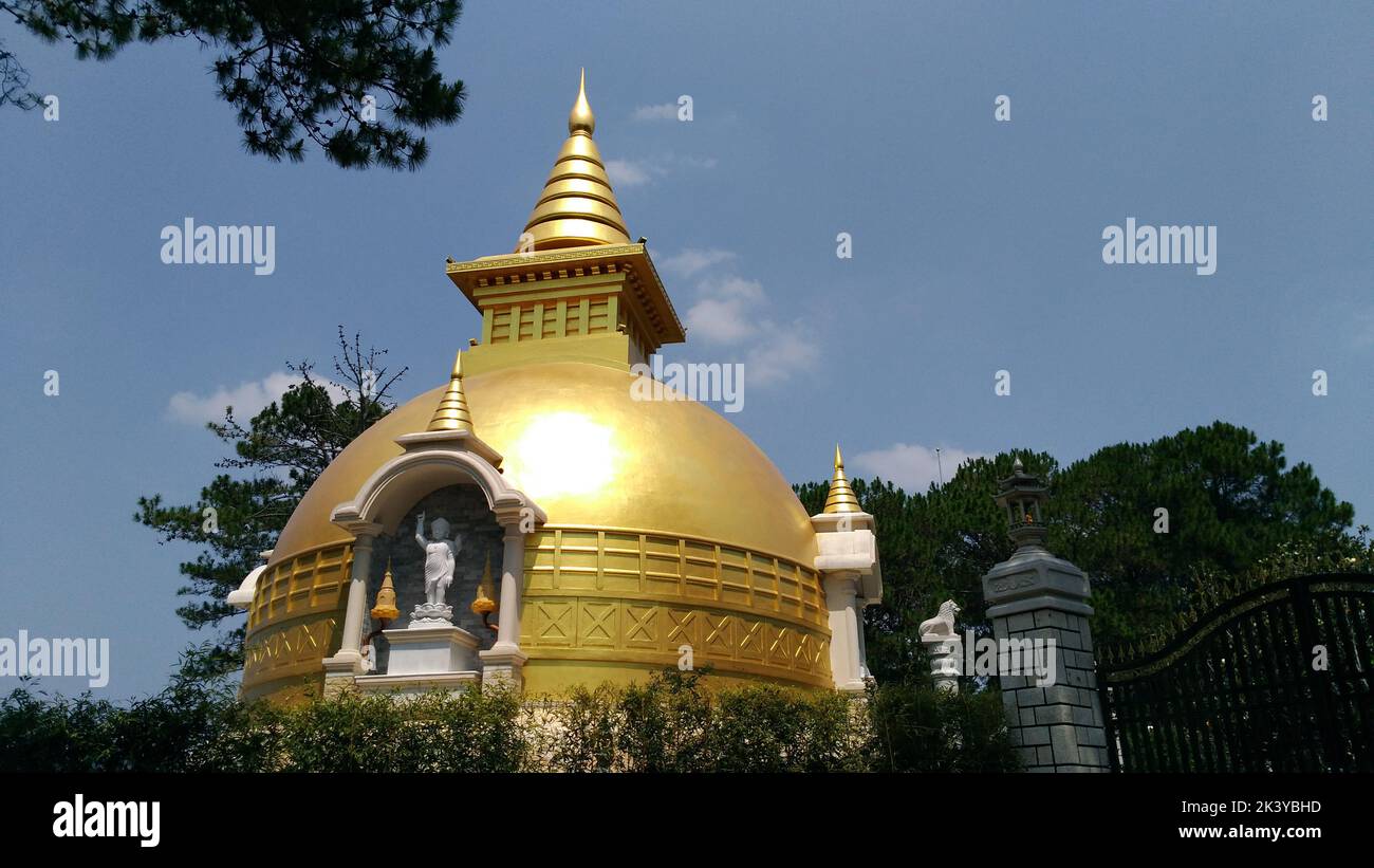 Da Lat, Vietnam - 27 mars 2018 : visite du monastère de Thien Vien Truc Lam au Vietnam Banque D'Images