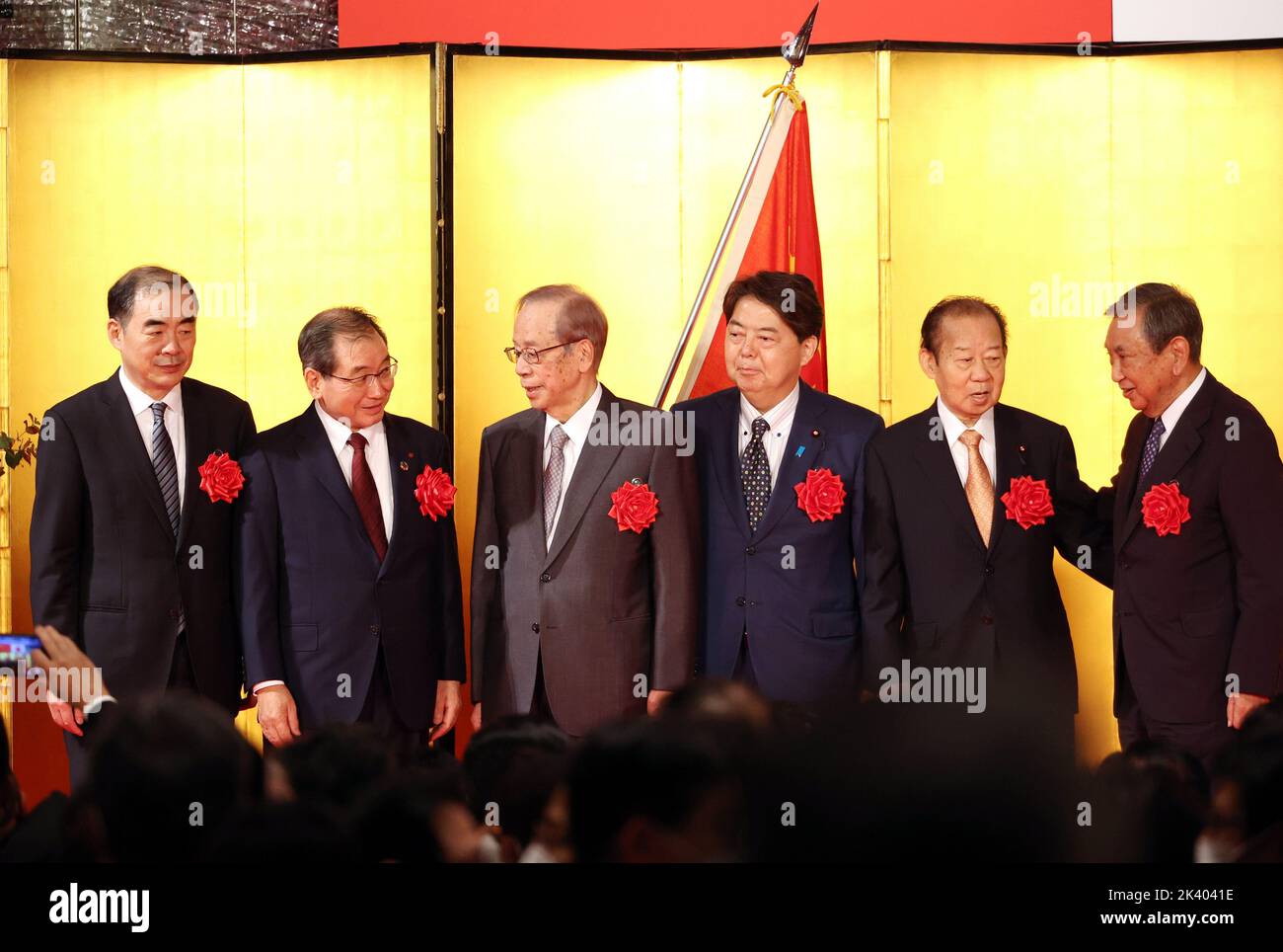 With the prime minister of japan kakuei tanaka Banque de photographies ...