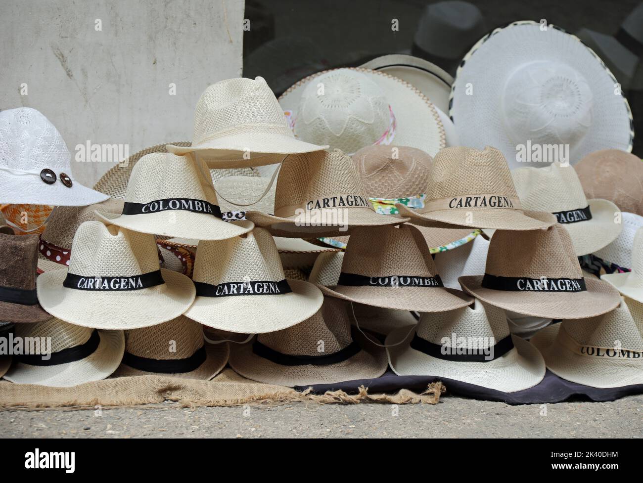 Chapeaux souvenirs à vendre à Carthagène Banque D'Images