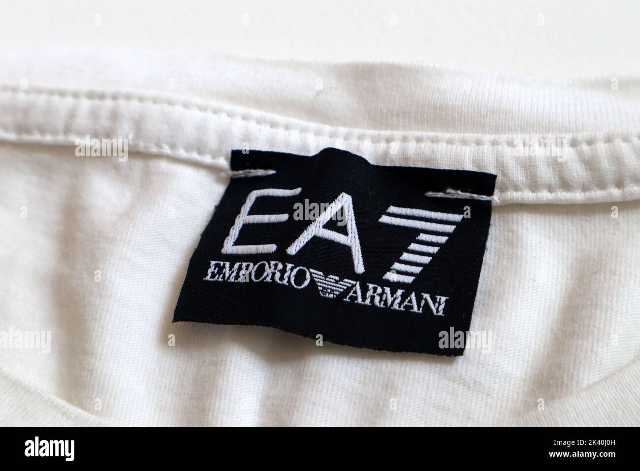 Fake ea7 t shirt deals