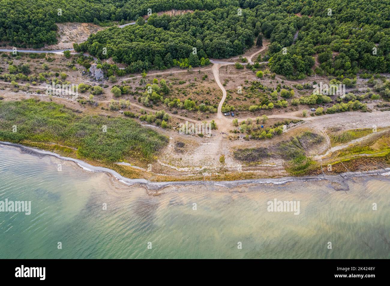 Vue aérienne de la réserve de biosphère transfrontière d'OhridPrespa