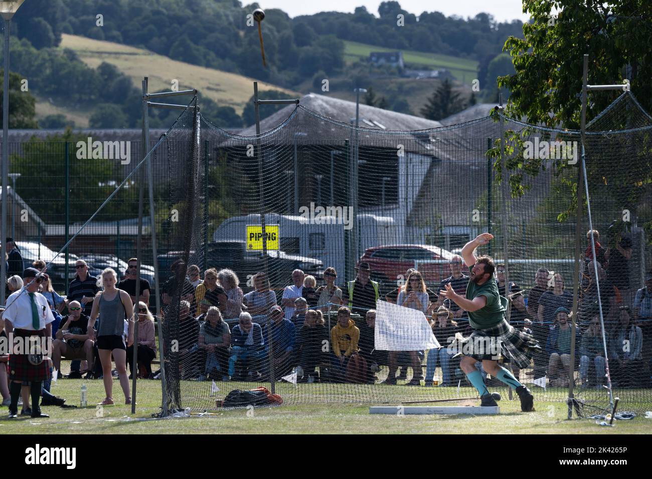 Lancer un marteau au rassemblement Glen Urquhart Highland. Banque D'Images