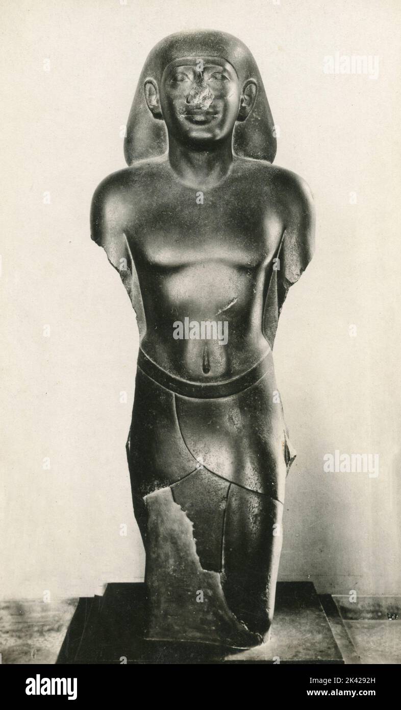 Statue d'un souverain sacrificateur de la XXVI dinastée égyptienne, 1930s Banque D'Images