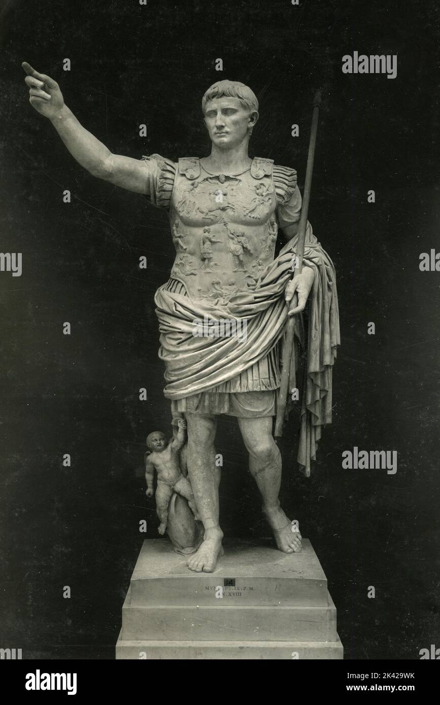 Augustus de Prima Porta, statue de portrait pleine longueur de l'empereur romain Augustus César, Cité du Vatican 1930s Banque D'Images