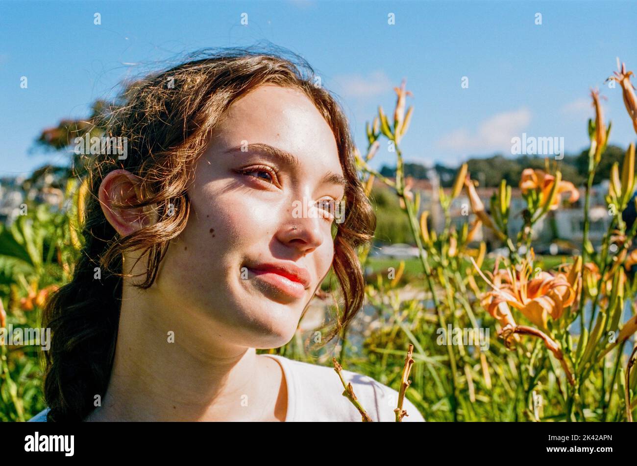 Portrait rétro utilisant le film Kodak PORTRA 400 35mm au Palace of Fine Arts de San Francisco Banque D'Images