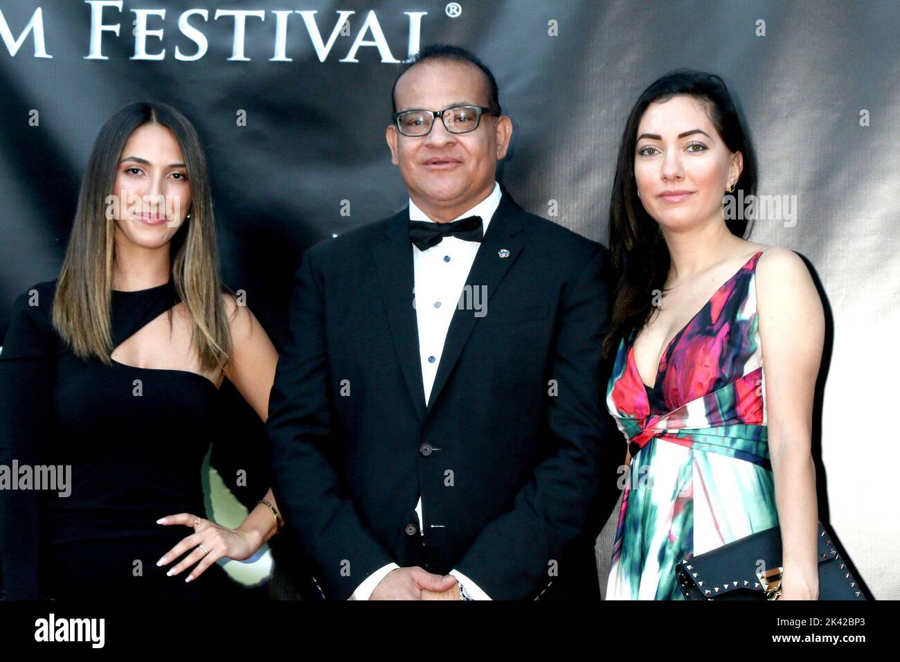 Heliya Alam, Julio Lopez Velasquez, Hedyeh Alam aux arrivées pour le Festival du film de Catalina 2022 - VEN, , île de Santa Catalina, CA 23 septembre 2022. Photo de : Collection Priscilla Grant/Everett Banque D'Images