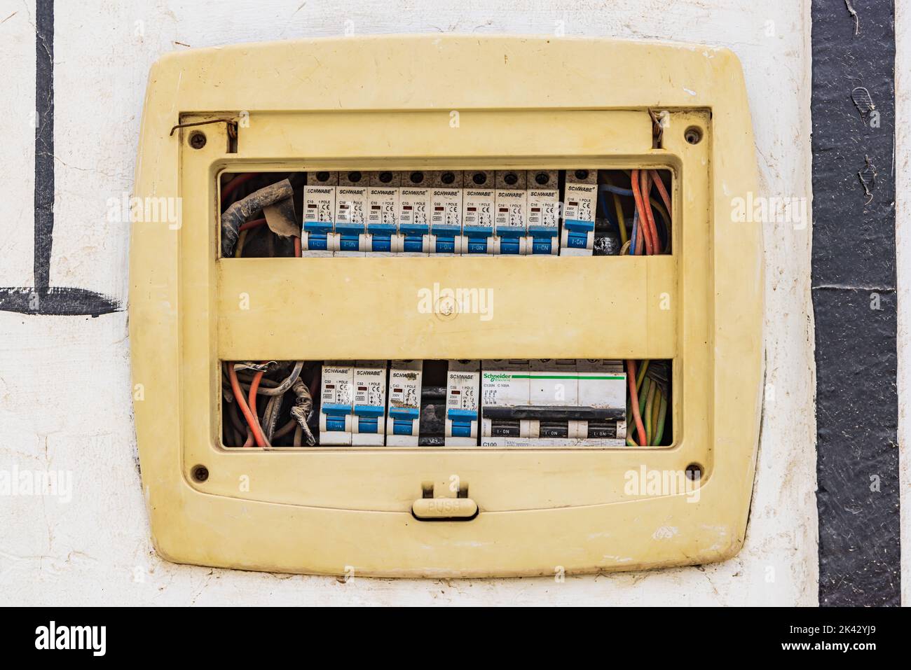 Giza, le Caire, Égypte. 16 février 2022. Boîte de disjoncteur
