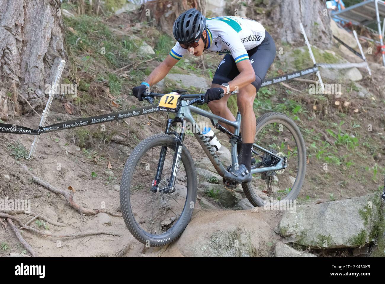 UCI Mountain Bike World Cup - Val di Sole 2022 - la Grande finale - moins de 23 ans hommes de course olympique de cross-country catégorie à Val di Sole Banque D'Images