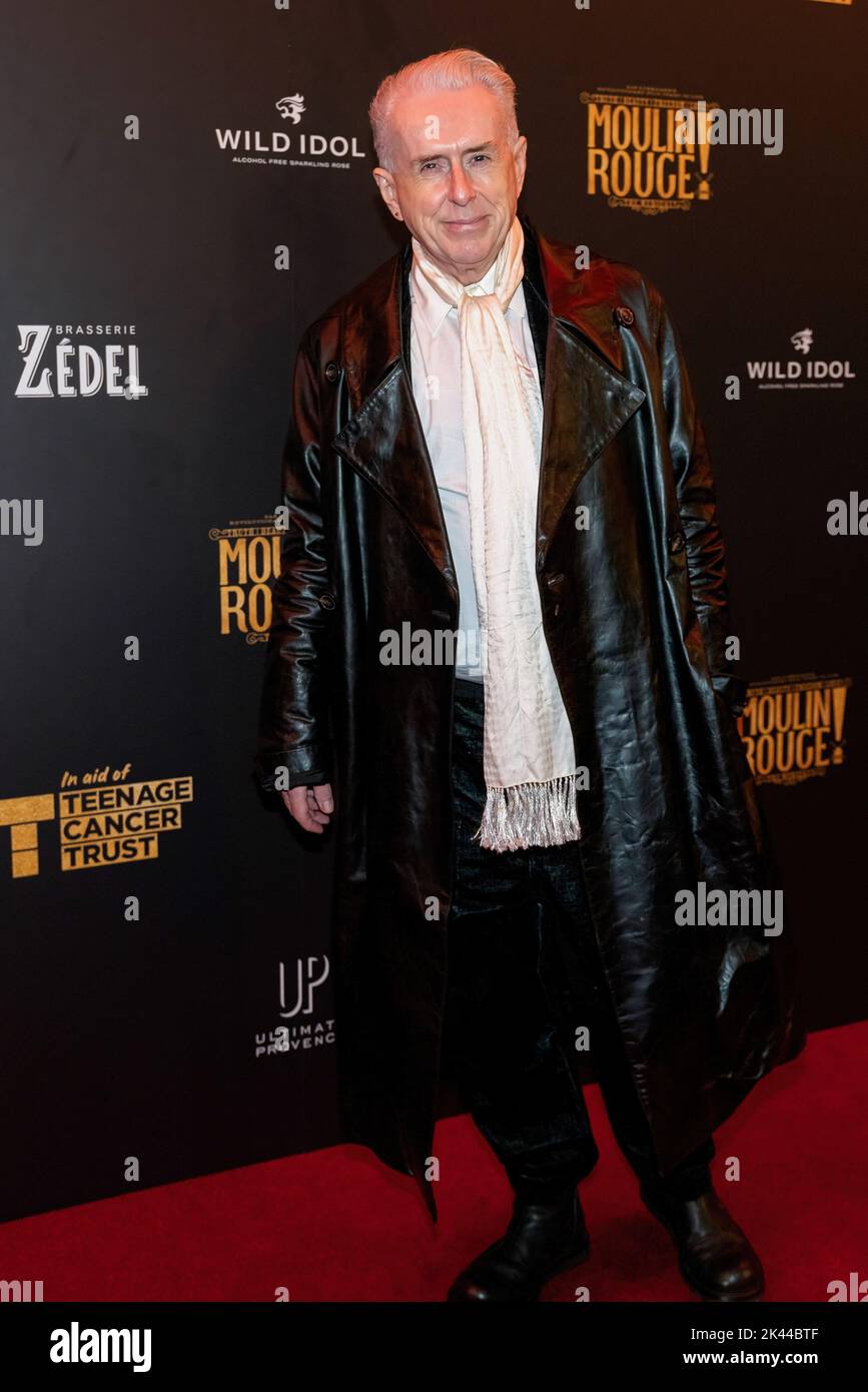 Londres, Royaume-Uni. 29th septembre 2022. Holly Johnson pose sur le tapis rouge lors d'une soirée spéciale de gala au Moulin Rouge ! La comédie musicale à l'aide de Teenage cancer Trust. Baz Luhrmann accueille la nuit alors que son film prend vie sur scène dans le West End de Londres, au Piccadilly Theatre. Crédit : SOPA Images Limited/Alamy Live News Banque D'Images