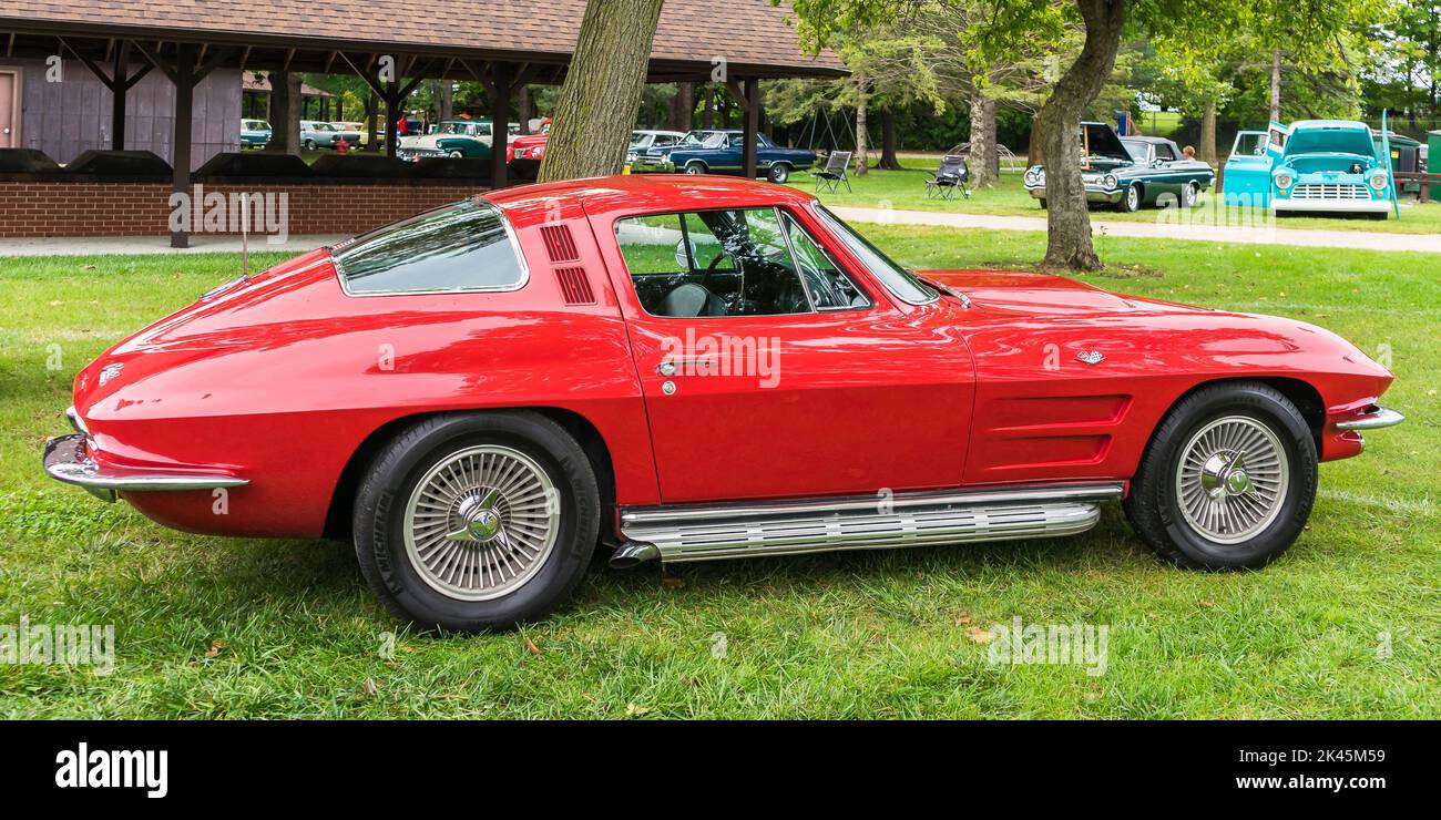FRANKENMUTH, MI/USA - 8 SEPTEMBRE 2018 : une Corvette 1964 C2 de Chevrolet, Frankenmuth Auto Fest, Heritage Park. Banque D'Images