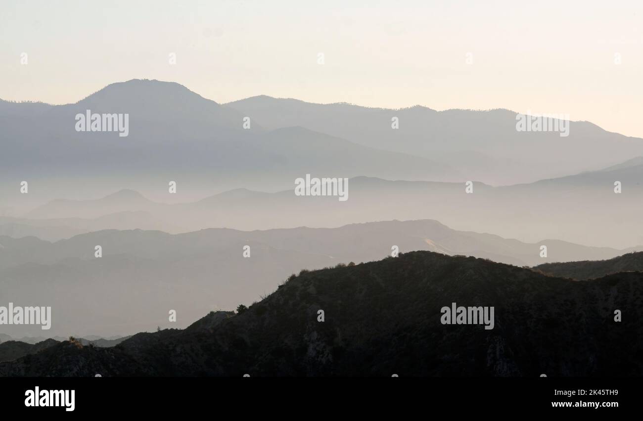 Paysage californien près de Valence, CA Banque D'Images